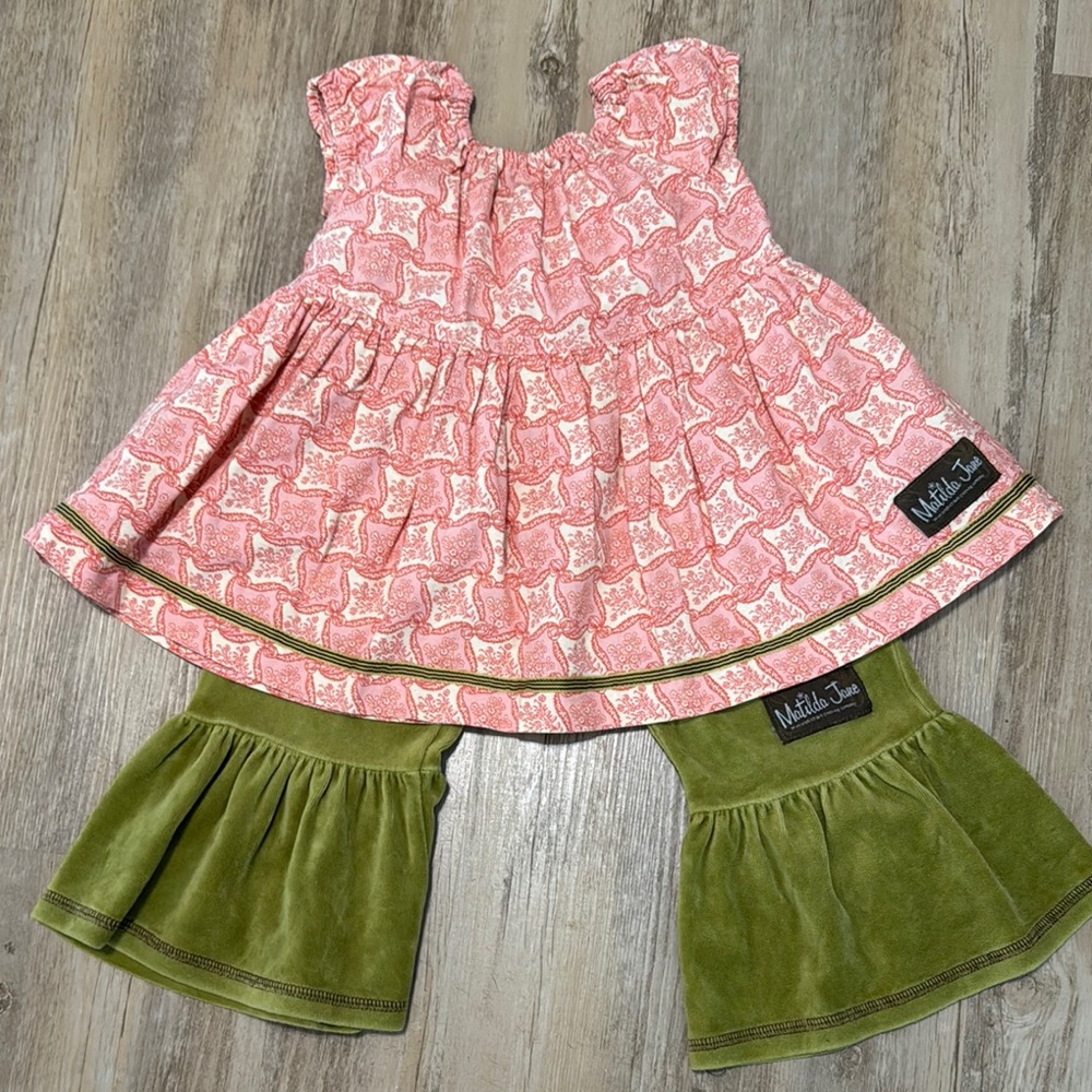 Matilda Jane Westside Fiona Loves Pink Top & Character Counts Green Pants sz 2